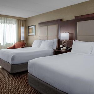 Standard Room Two Queen Beds